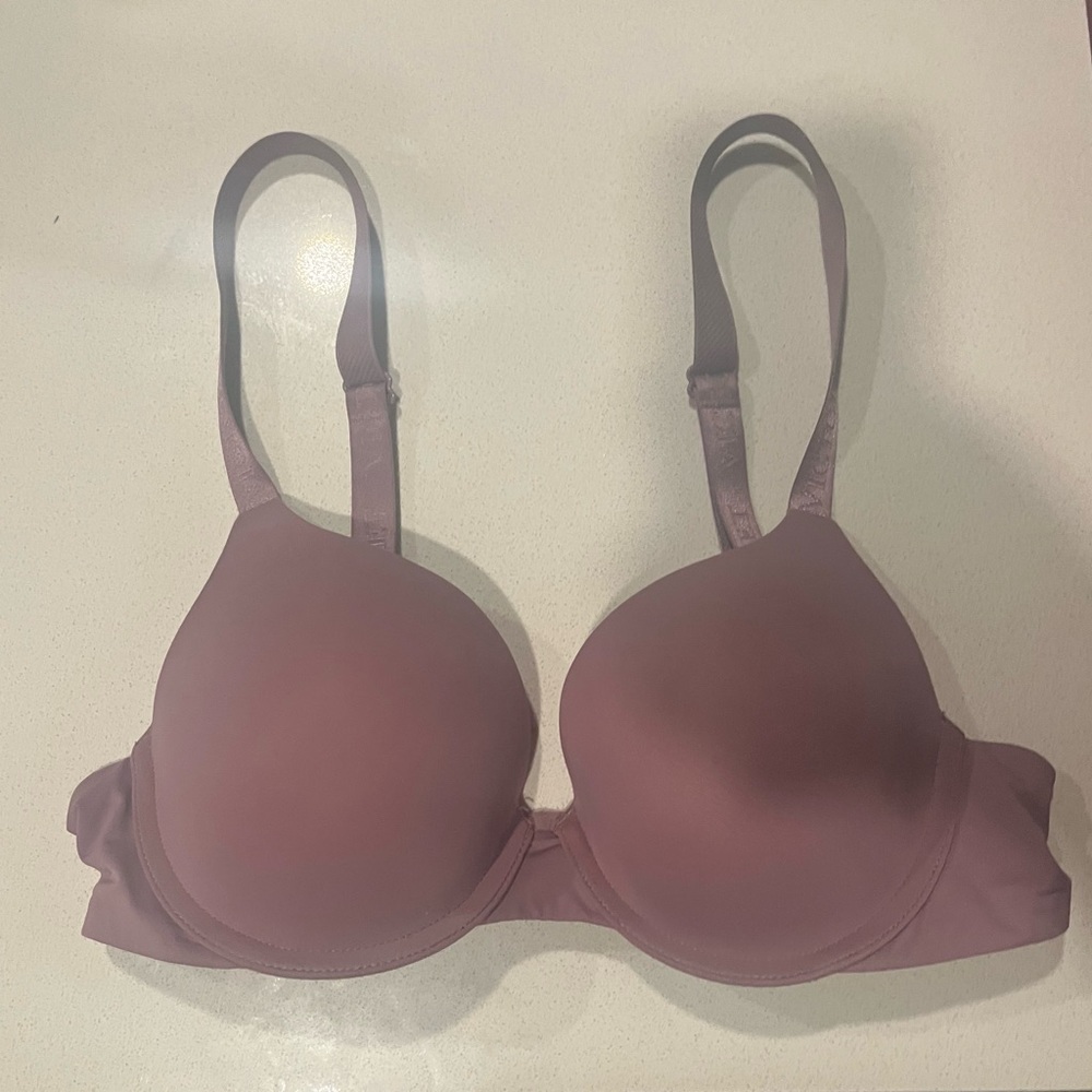 Victoria’s Secret Underwire Pink Push-up Bra 34 B 🩷